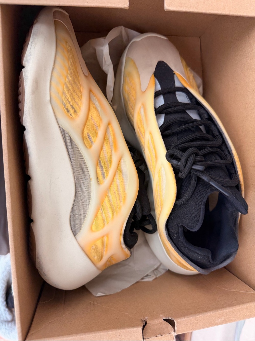 Yeezy 700 V3